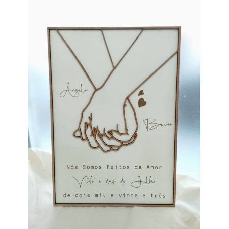Quadro Madeira "Nós somos feitos de Amor"