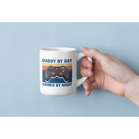 Caneca Daddy by day, Gamer by night